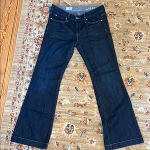 Gap 1969 Long & Lean Mid-Rise Jeans - Size 26/2a
